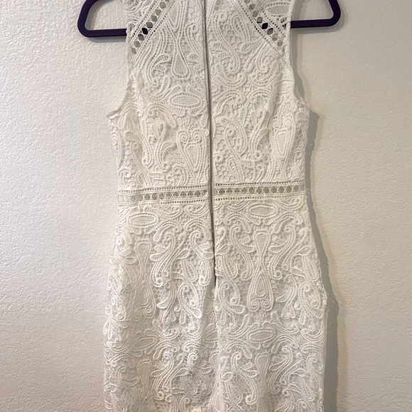 Lulus White lace MIDI dress - Picture 4 of 5